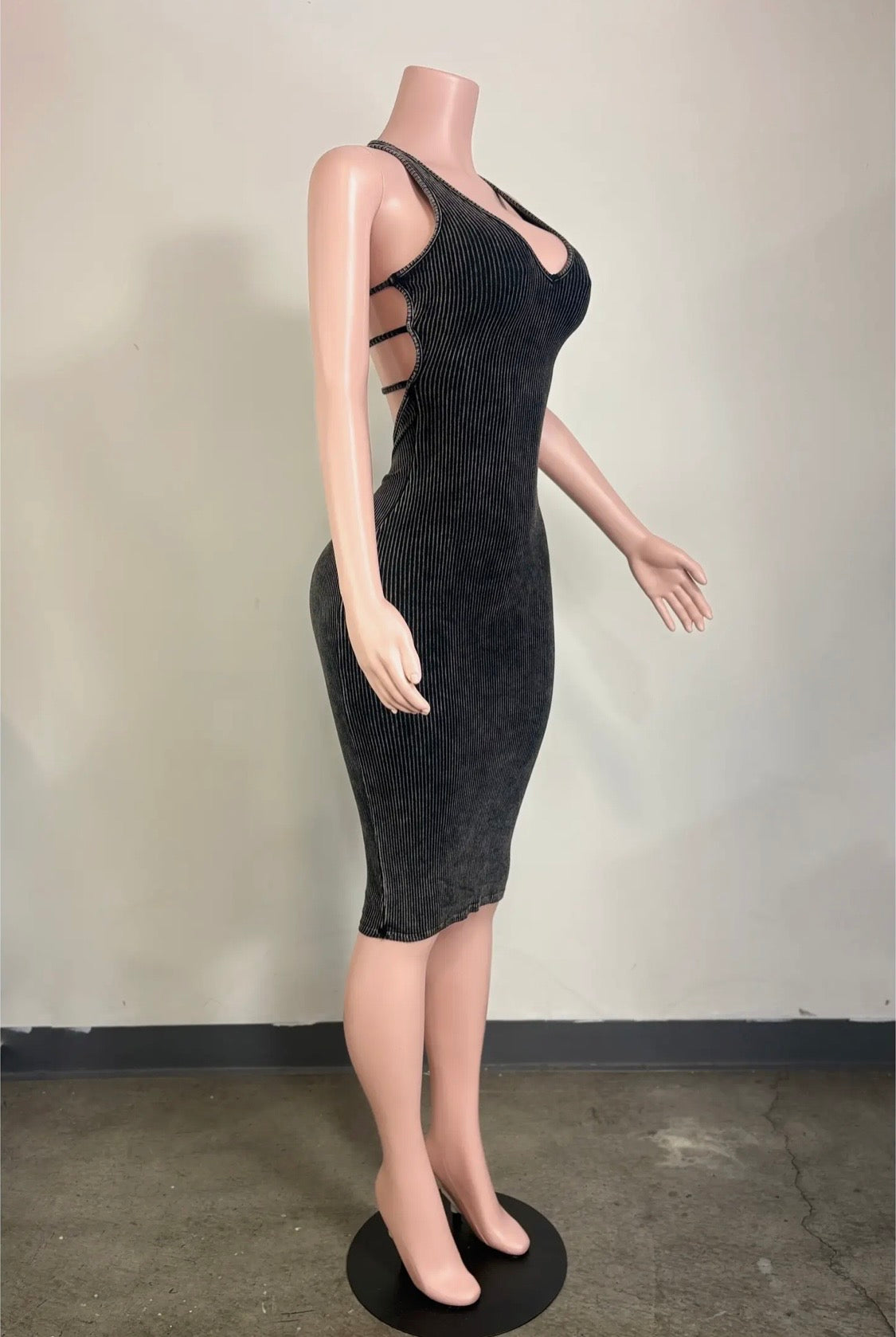 Turn Around Midi Dress